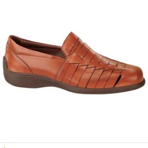 Men’s Shoes Neil M Capri Leather Brown